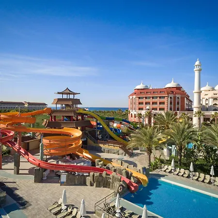 Royal Taj Mahal Szálloda 5*