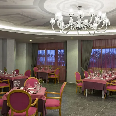 Royal Taj Mahal Ξενοδοχείο 5*