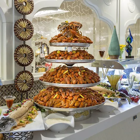 Royal Taj Mahal 5*