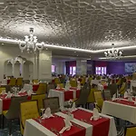 Royal Taj Mahal 호텔 5*