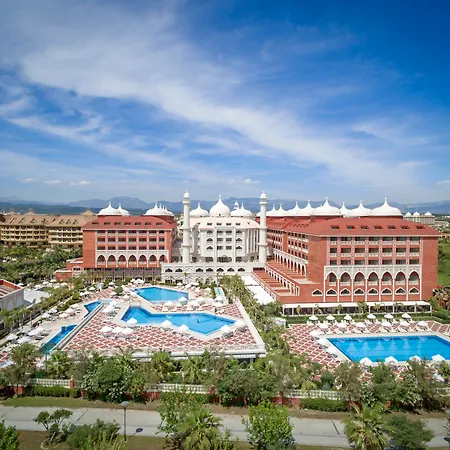 Royal Taj Mahal Hotel 5*