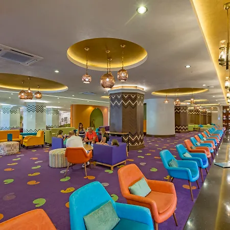 Hotel Royal Taj Mahal