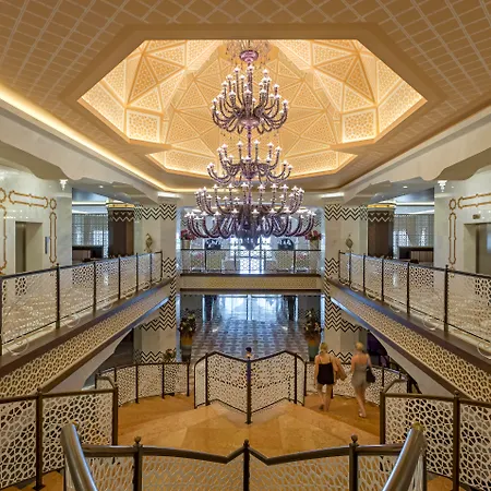 Royal Taj Mahal