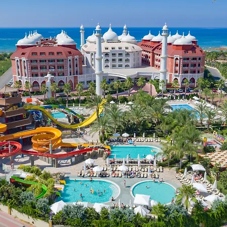 Royal Taj Mahal 호텔