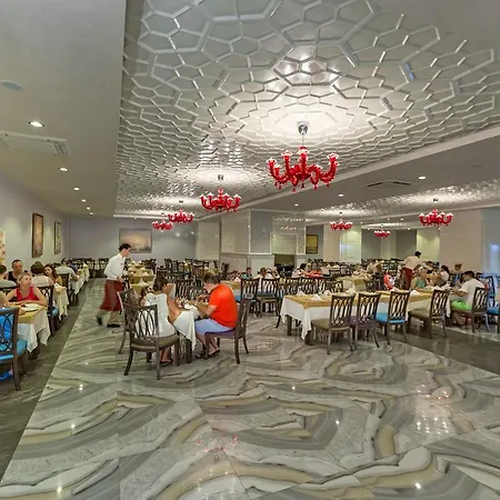 Royal Taj Mahal 5* Side