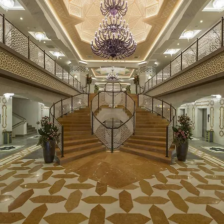 Royal Taj Mahal 5*